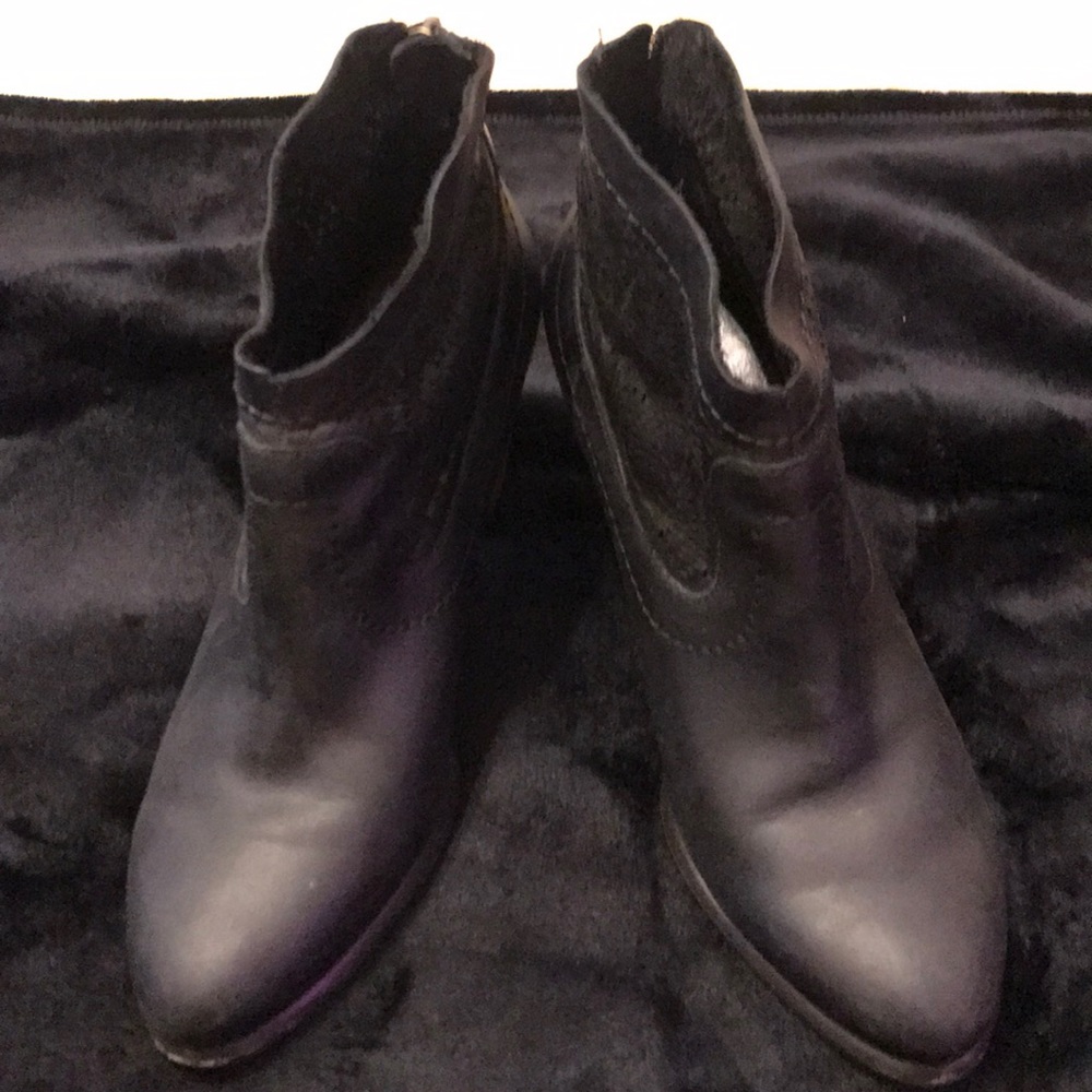Black boots